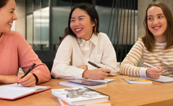 458613272 526263256578760 1290834862434917187 n