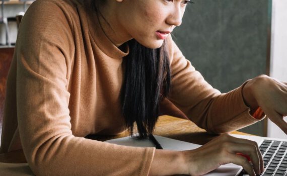 461517660 543285578209861 8678745314831456650 n