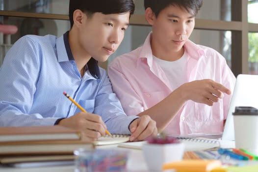 u5 565807901 822104470327969 6656479807991776463 n