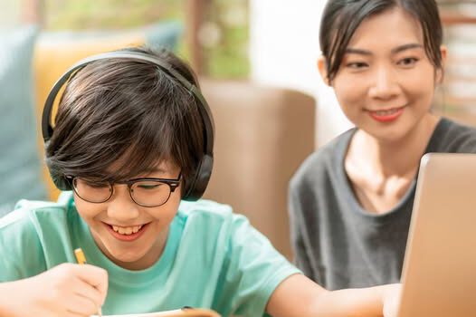 u5 566227239 824534683418281 4567498382645522588 n